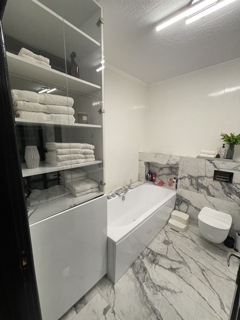 Casa S+P+E+M | 605 mp utili | 10 camere | 3 bucatarii | 4 bai | 3 terase | Garaj - Poză 27