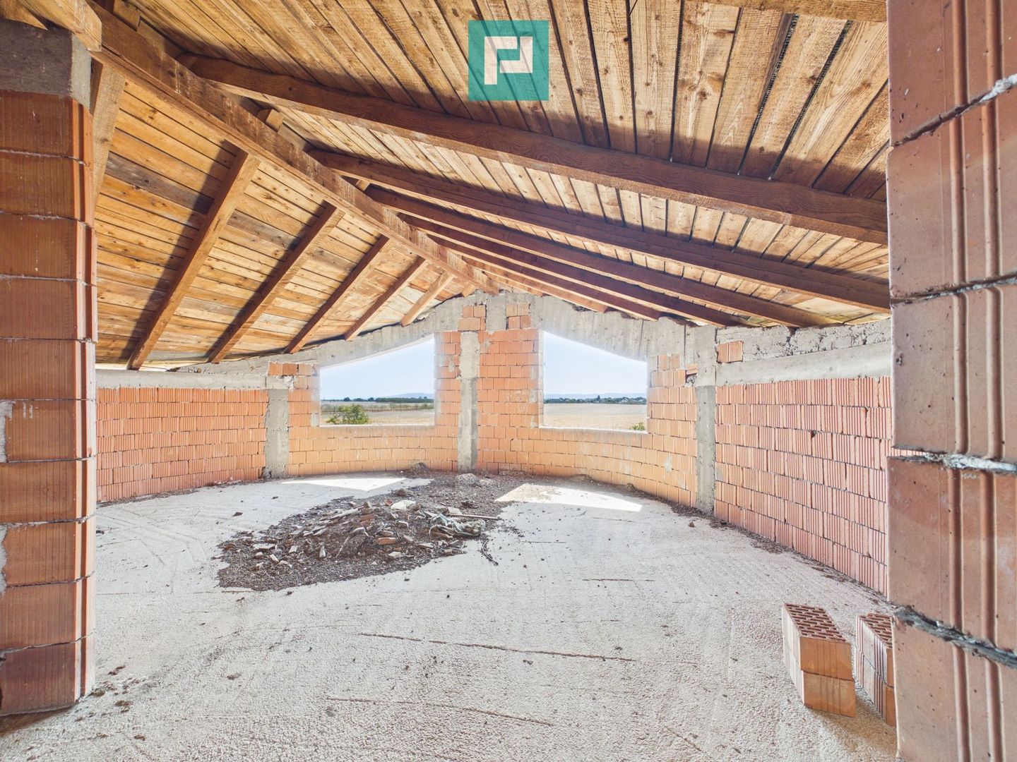 Vilă pe 3 niveluri și garaj 168mp în Zimandu Nou - Poză 23