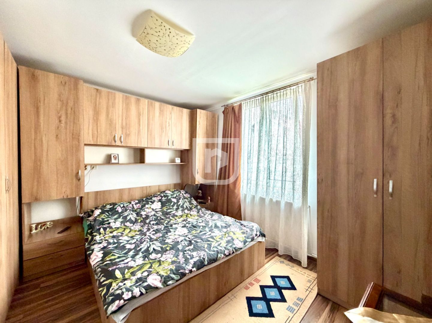 Apartament 3 camere, renovat, etaj 1, parcare - Gura Humorului - Poză 1