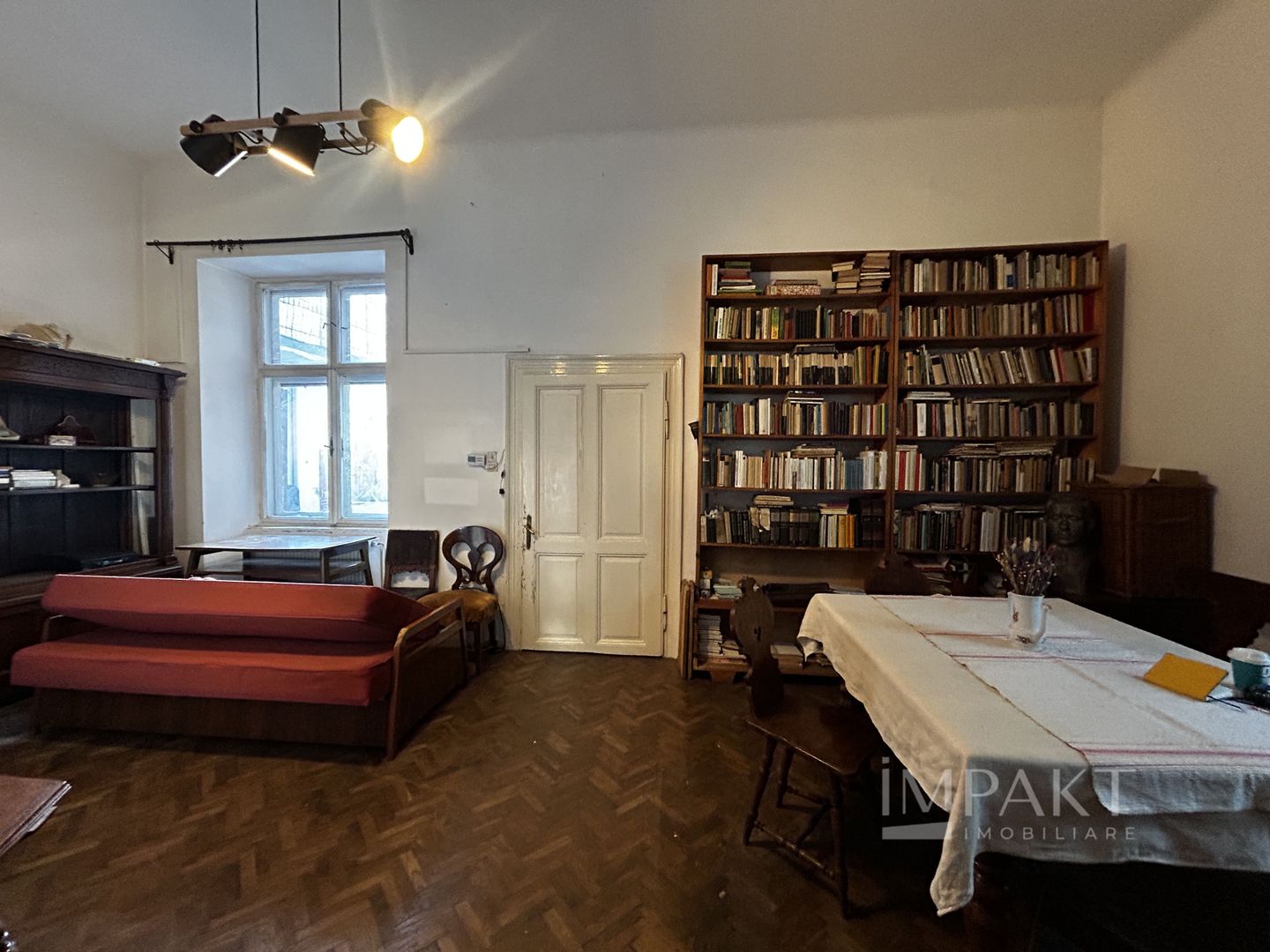 Vanzare apartament ultracentral, parter, imobil istoric - Poză 3