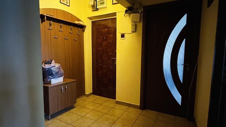 Apartamentï¿½cu 2ï¿½camere tip AN decomandat zona Iosia. - Poză 9