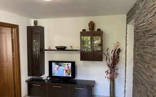 Apartament  2 camere Piata - Poză 2