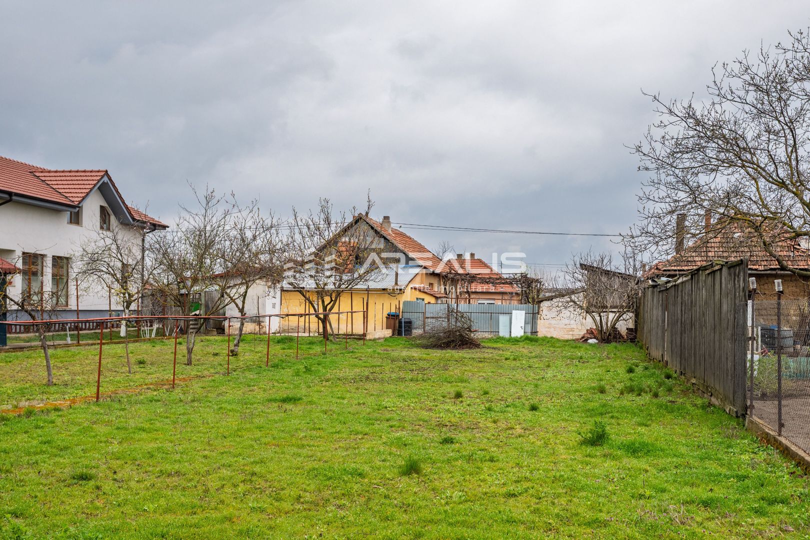 Casă rustică cu teren - Horia - Poză 2