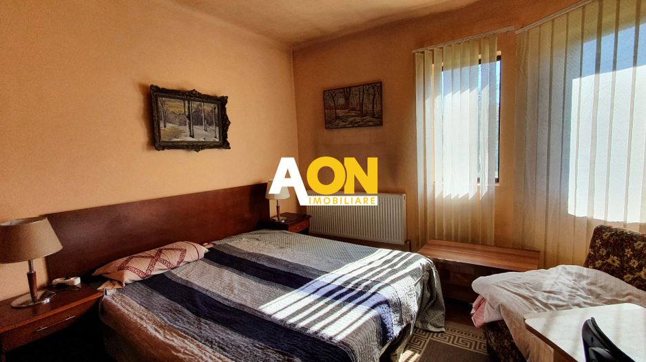Casa cu 4 camere, la asfalt, 6200 mp teren, sat Sard, com. Ighiu - Poză 8