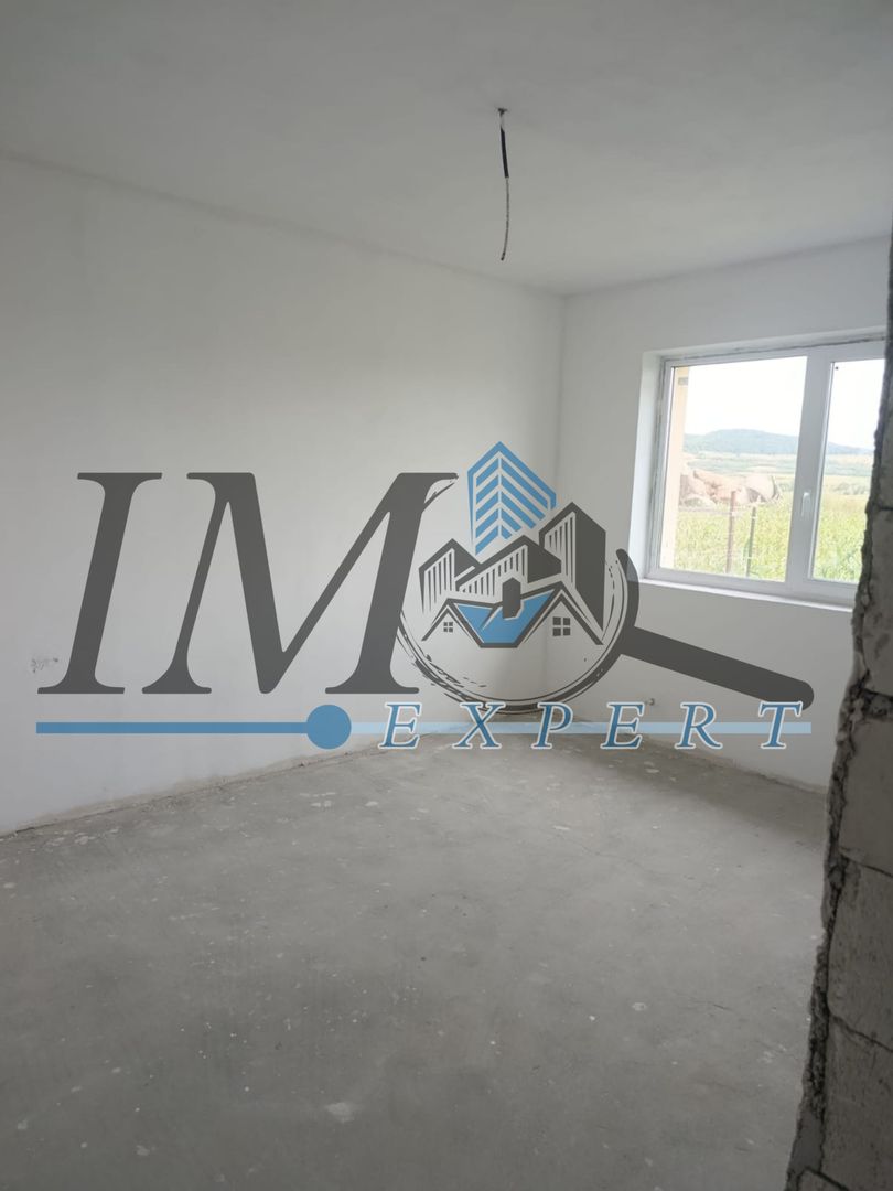 Casa de vânzare în Alba Iulia, zona Micești - Poză 3