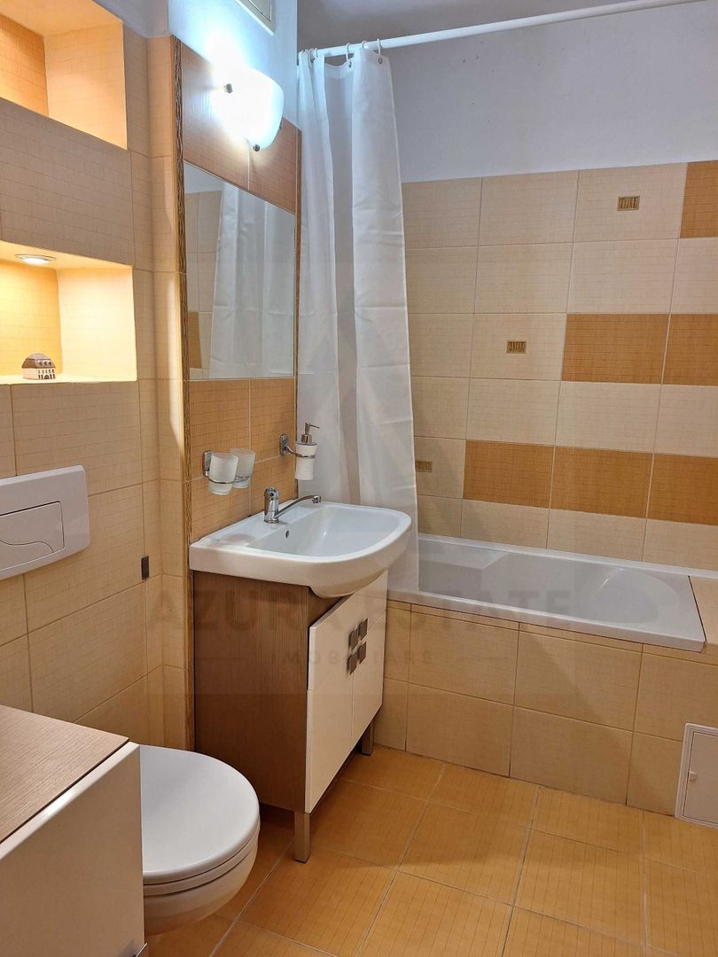 Apartament 84 mp utili  4 camere 3 dormitoare 2 balcoane  zona Strand I - Poză 8