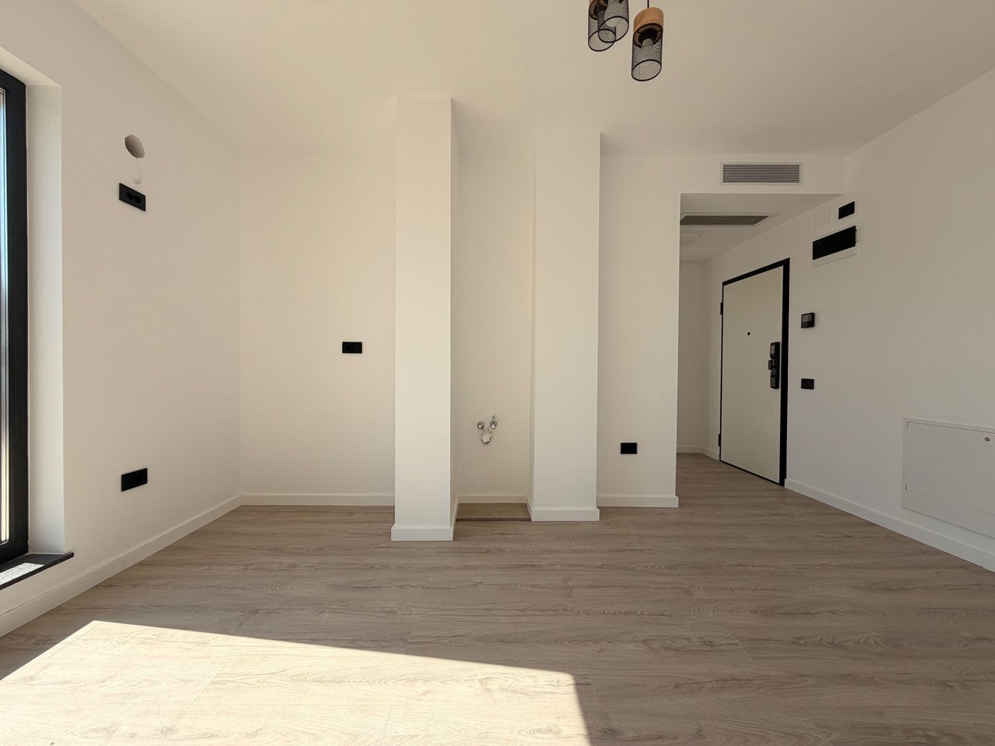APARTAMENT 2 CAMERE | LOC DE PARCARE | TERASA 17MP - Poză 2