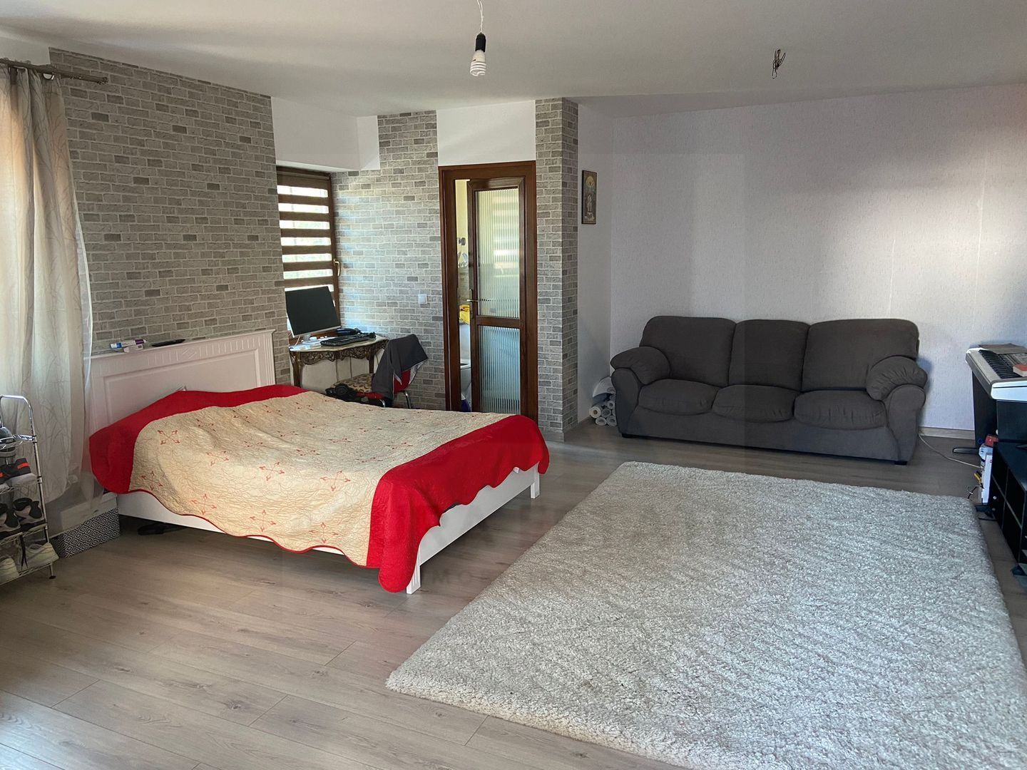 Casa la cheie 5 camere 250 mp curte libera 4 bai P+1+M Arhitectilor - Poză 8
