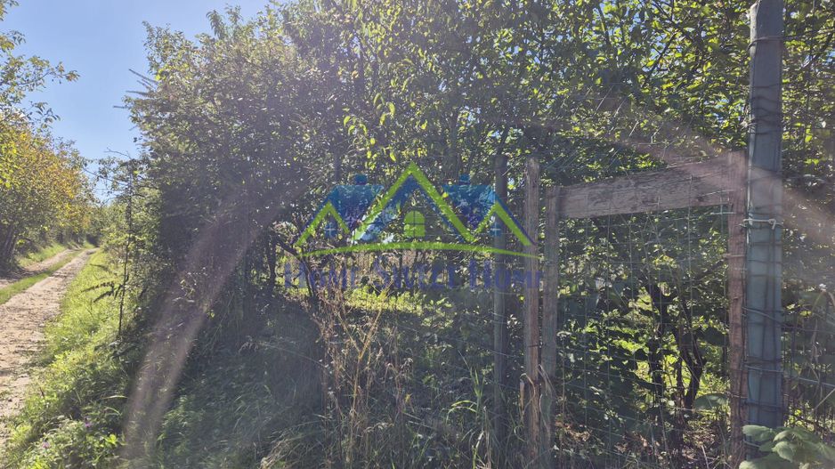 Teren intravilan în zona Lătureni – Buituri, în spatele casei nr. 100! - Poză 3