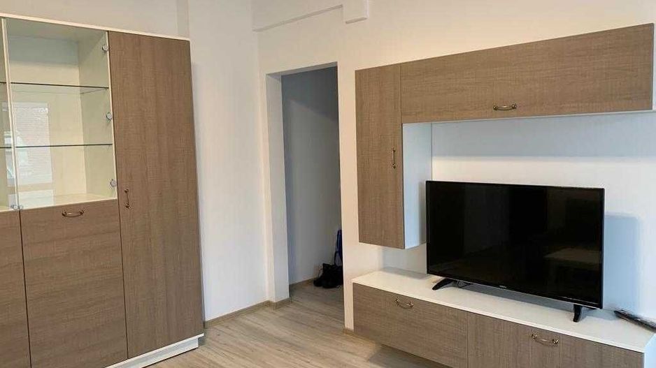 Apartament de inchiriat 3 camere Bd Carol I/Mosilor Centrala proprie - Poză 3