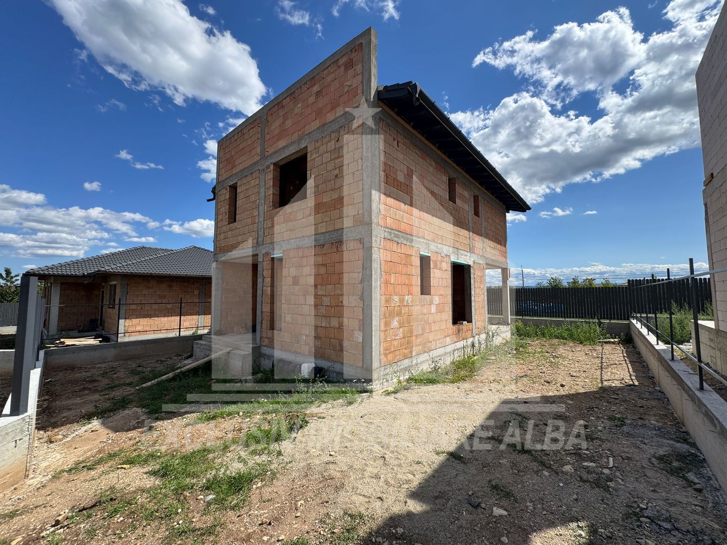 Casa individuala | La cheie | 115 mp | 300 mp teren | Alba-Micesti - Poză 1