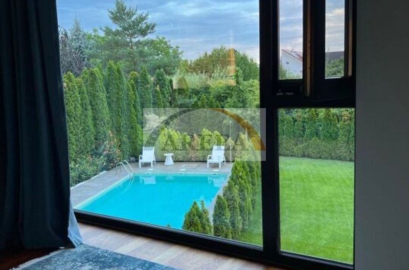 Vila lux de vanzare in cel mai dorit complex din Erou Iancu Nicolae-locatie rara - Poză 17