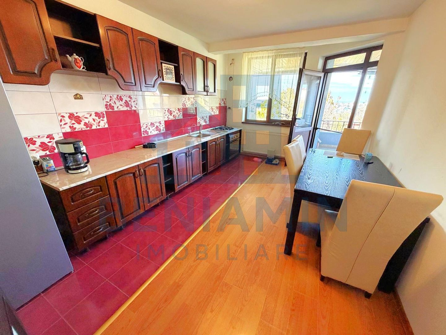 Casa P+M-Zona Hanul Doctorului-Teren 500mp-Toate Utilitatile-2010 - Poză 9