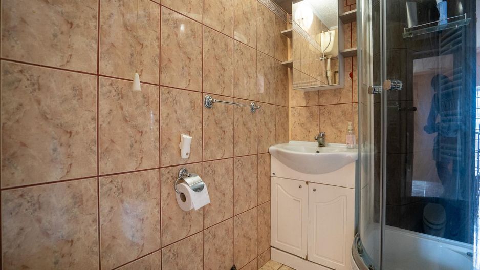 Casa Iosia Barcaului 6 camere - Poză 13