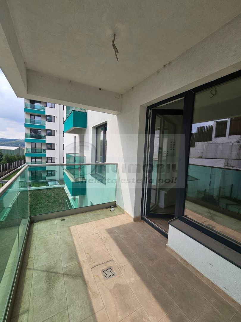 Apartament cu 2 camere decomandat Pacurari 65mp - parcare subterana - Poză 11