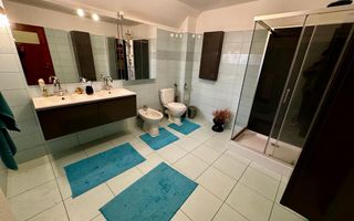 Vanzare casa ideal 2 familii padurea Romanesti - Poză 8