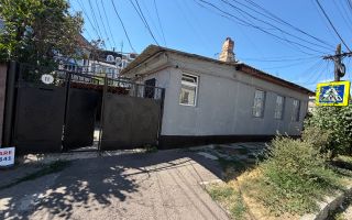 Casa de locuit Centru, Chisinau - Poză 1
