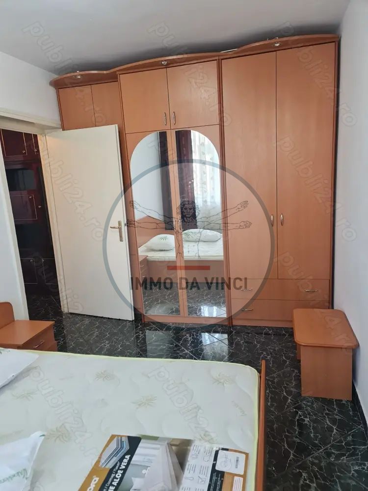 Inchiriez Apartament 3 Camere - Poză 2