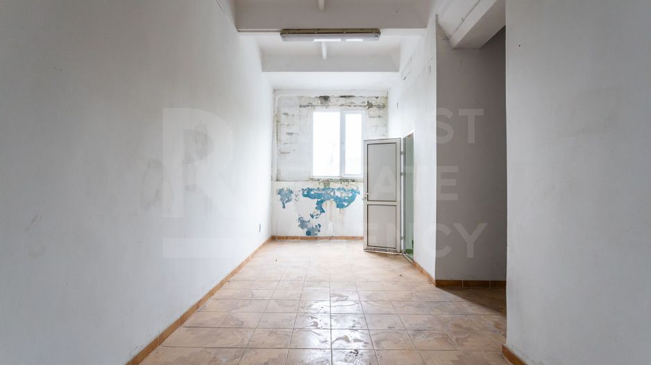 Vânzare complex industrial / depozit în ZEL Ungheni - Poză 22
