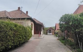 DE VANZARE CASA 5CAMERE ZONA CENTRALA TALMACIU - Poză 38