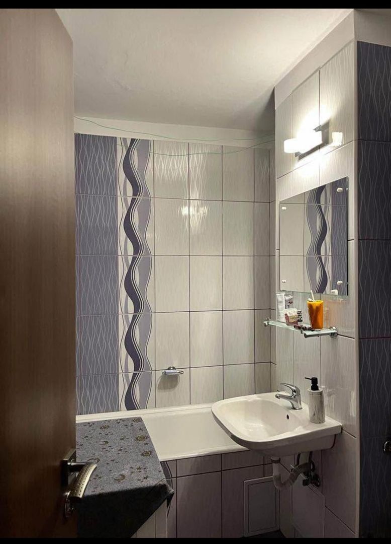 APARTAMENT 2 CAMERE | DE INCHIRIAT | PIATA VASILE ARON - Poză 3