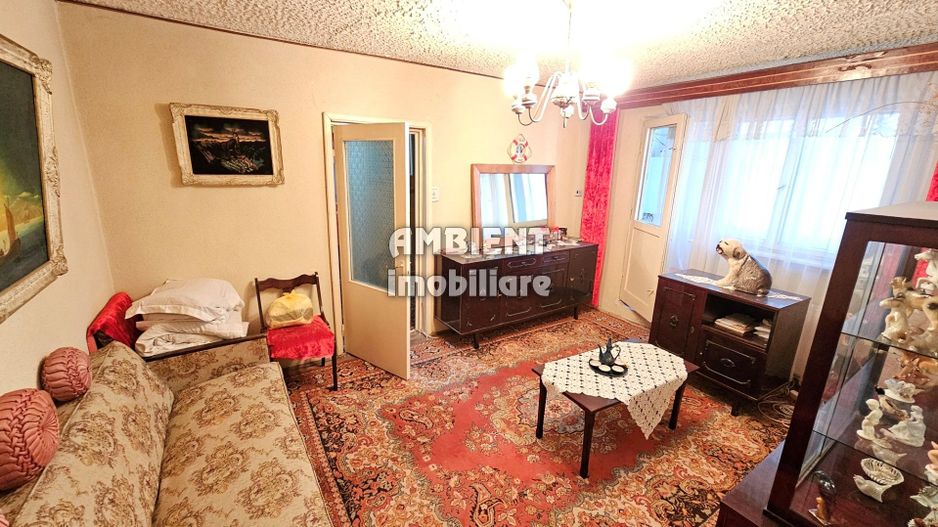 Apartament cu 3 camere, etaj 2, zona NORD; - Poză 2