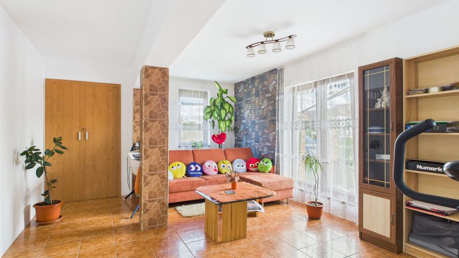 Casă individuală la Beregsău Mare, 1590 mp teren - Poză 1