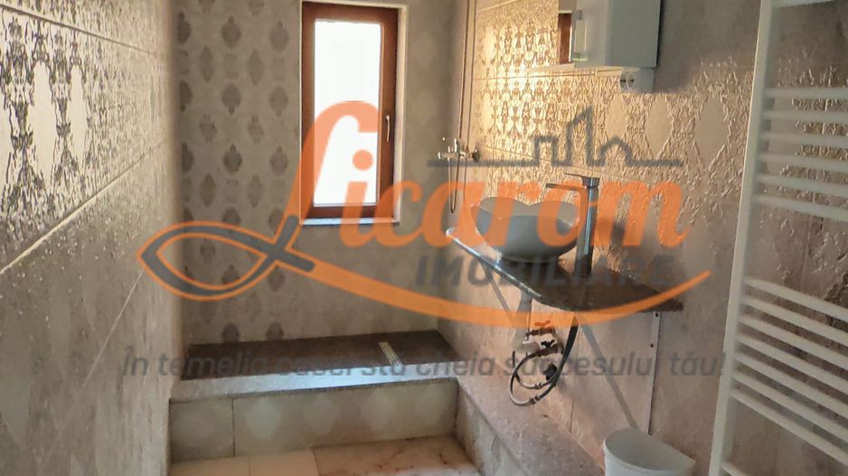 Vila 10 camere,pretabil compartimentare in 2 unitati separate,ASTRA. - Poză 13