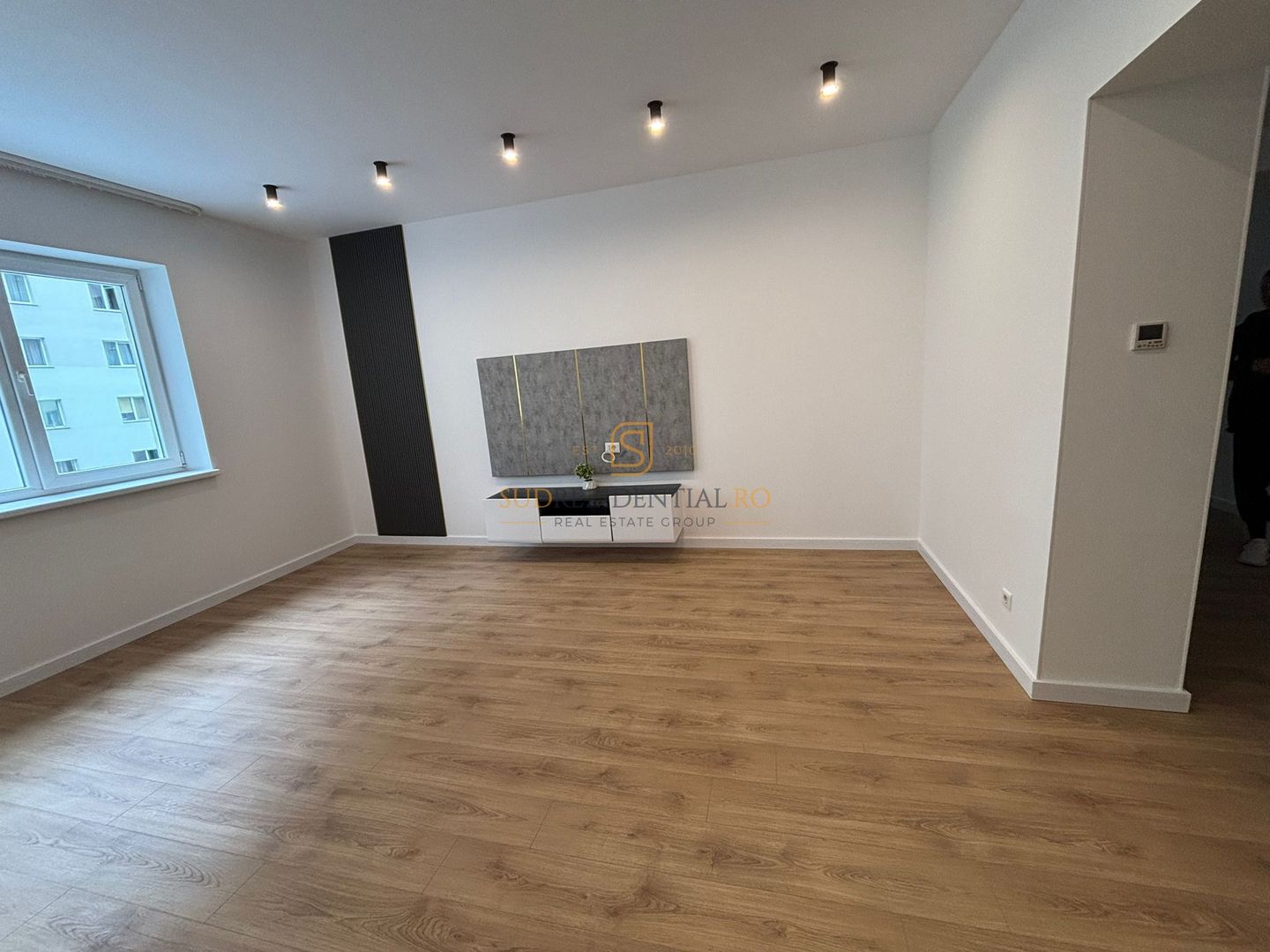 Apartament 3 camere, complet renovat, 84 mp utili, Vitan- Barzesti - Poză 2