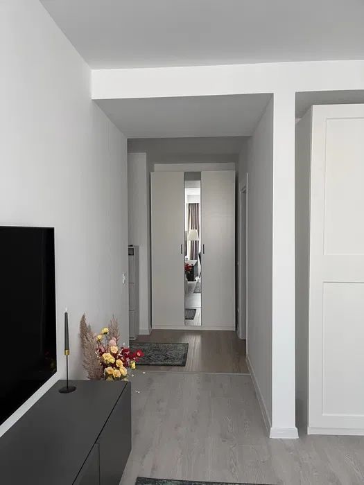 Garsonieră Novum 56 – terasă, centrală proprie, Metrou 10 min - Poză 3