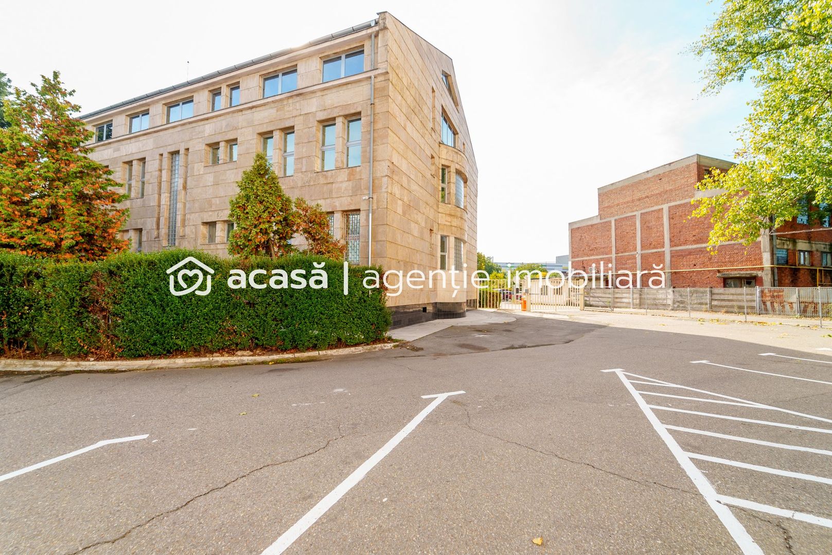 Spațiu pentru sediu firmă în clădire de birouri. - Poză 8