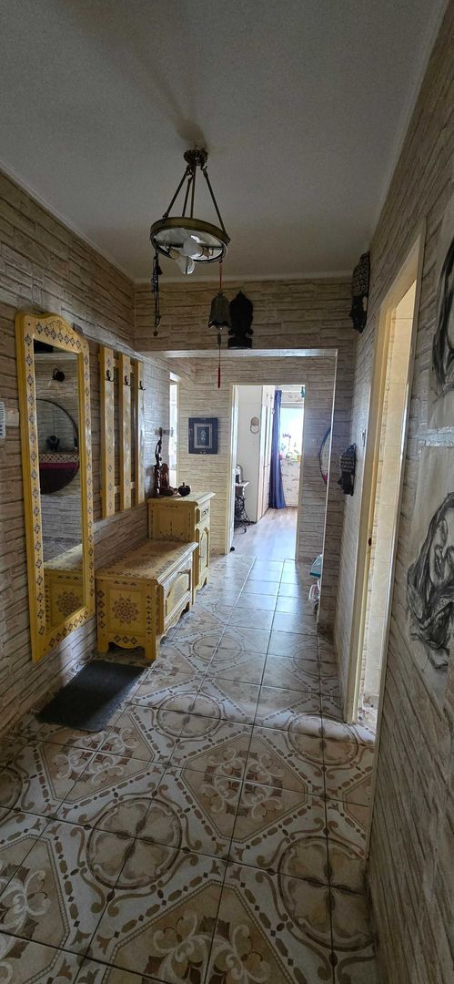 Apartament spațios cu 4 camere, poziționare ideala - Poză 1