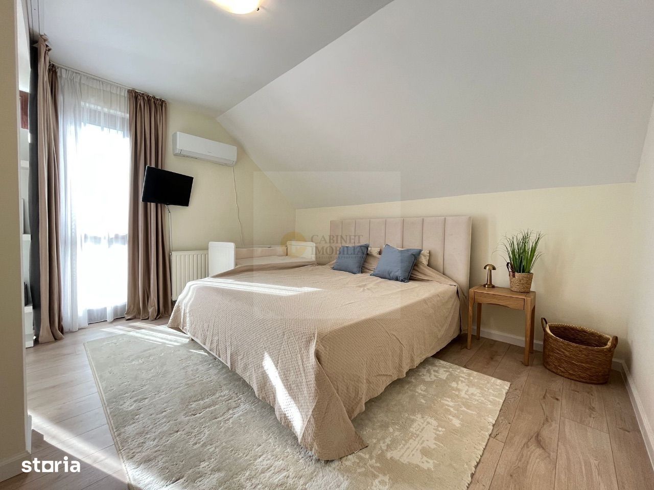 Pipera, Vila Premium 4-5 Camere, Renovată și Mobilată | Garaj + Terasa - Poză 5