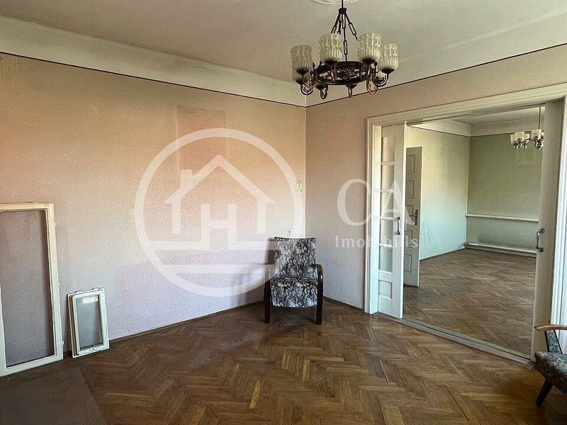 Apartament cu 3 camere de vanzare zona Muzeul Tarii Crisurilor Oradea - Poză 10