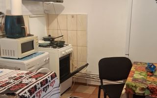 Garsoniera de inchiriat in zona Damaroaia - Poză 4