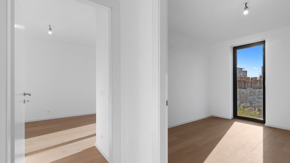 Apartament 4 camere - 112 mp - comision zero - 249000 Euro+tva - Poză 15