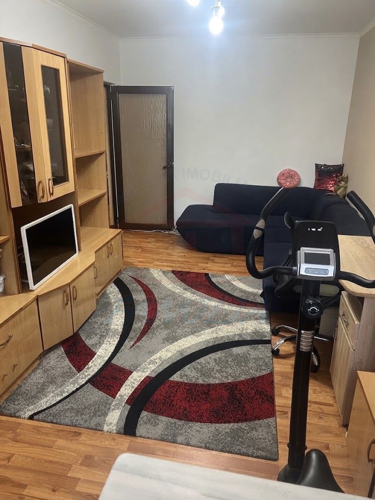 Apartament cu 2 camere de vânzare, Micro 16, etaj 2 - Poză 2