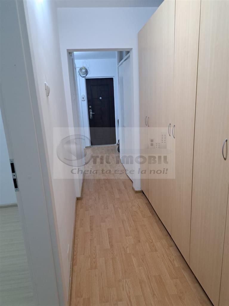 Apartament - 3 Camere Nicolina - 560 euro - Poză 3