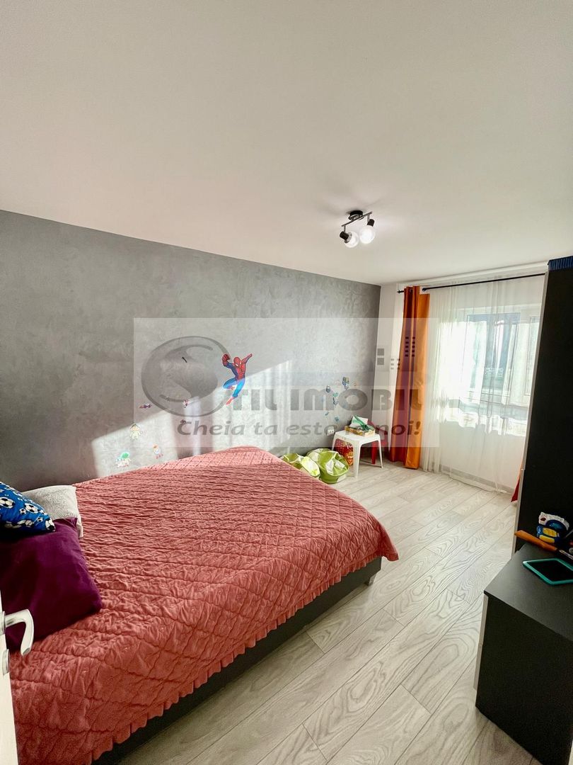 Apartament cu 2 camere, decomandat, 60 mp + loc de parcare intabulat ! - Poză 1