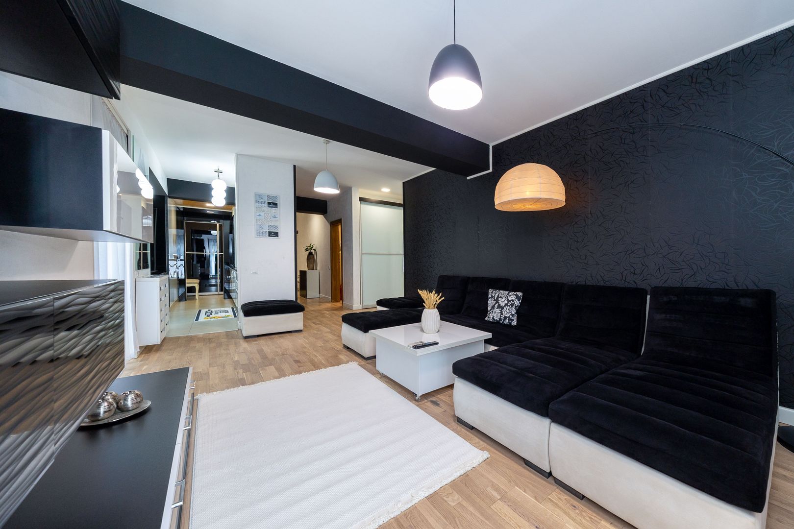 Apartament 3 camere | Grynvest Residence | Curte  99 mp | Terasa 53 - Poză 1