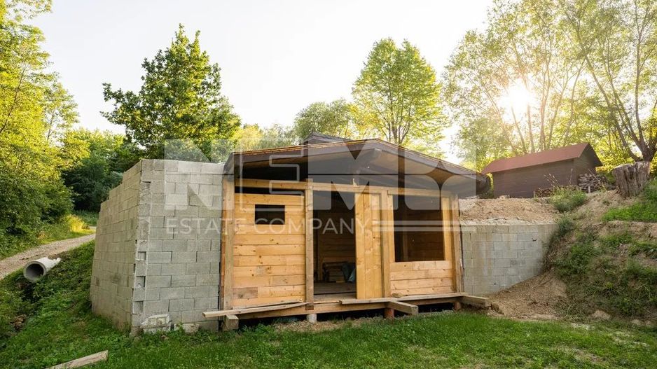 Case cu 24 ari de teren | Partesti de jos, Suceava | Pret: 42.500€ - Poză 3