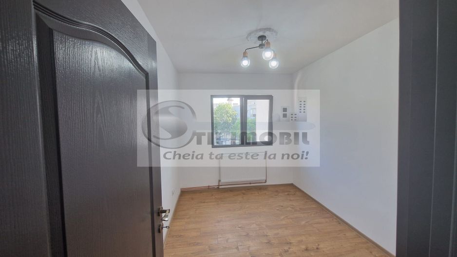 Apartament 3 camere decomandat, situat în zona Dacia - 150.000 Euro - Poză 3