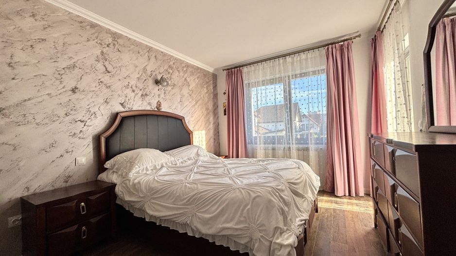Casa INDIVIDUALA 6 camere, curte superba - zona Brana, Selimbar - Poză 9