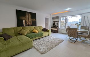 Vanzare Apartament 3 camere  în zona P-ta Alba Iulia
