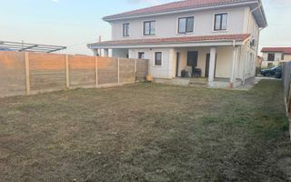 Duplex Mosnita Noua| 4 camere-3 dormitoare| curte proprie| loc de parcare - Poză 2