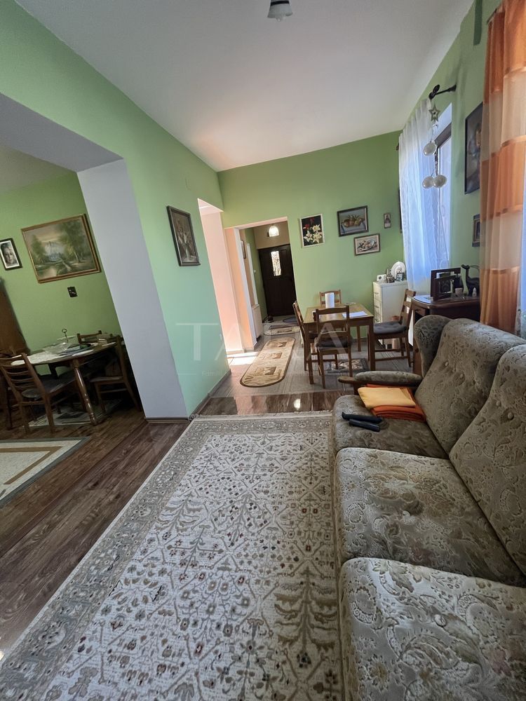 Casă individuală cu etaj,  Gruia, zonă liniștită, aproape de Centru. - Poză 3