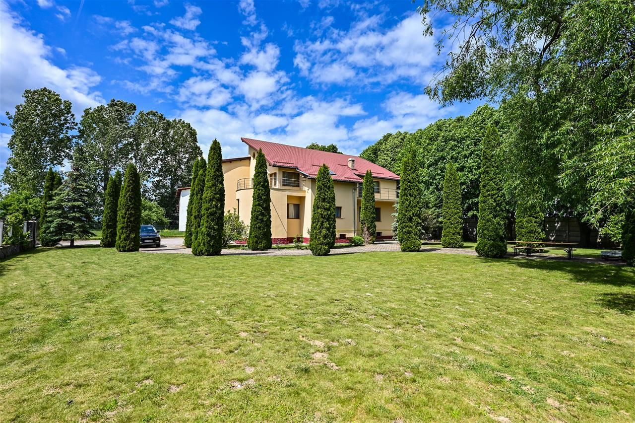 Vila cu 1.500 mp teren, gradina amenajata, linistita zonare,  Halchiu, Brasov - Poză 9