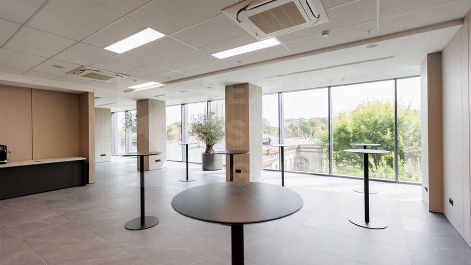 Chirie, oficiu, 990 mp, bulevardul Ștefan cel Mare și Sfânt, Centru - Poză 55