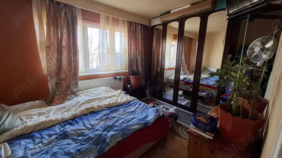 Vand ap 3 camere - Poză 1