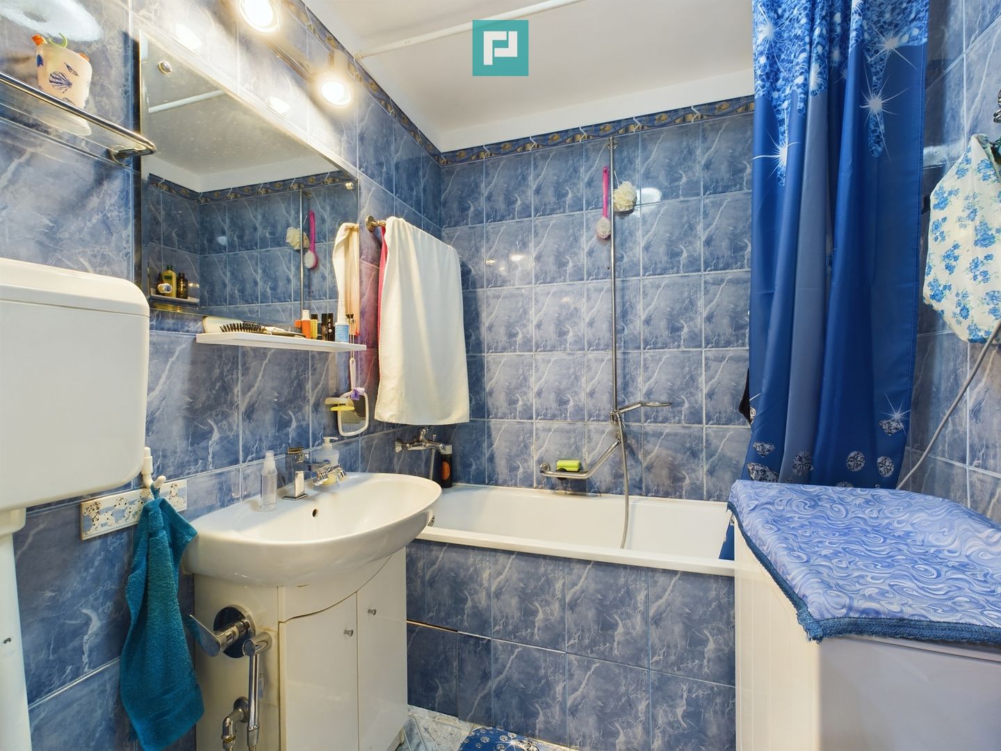 Apartament cu 3 camere în zona Lipovei - Poză 9